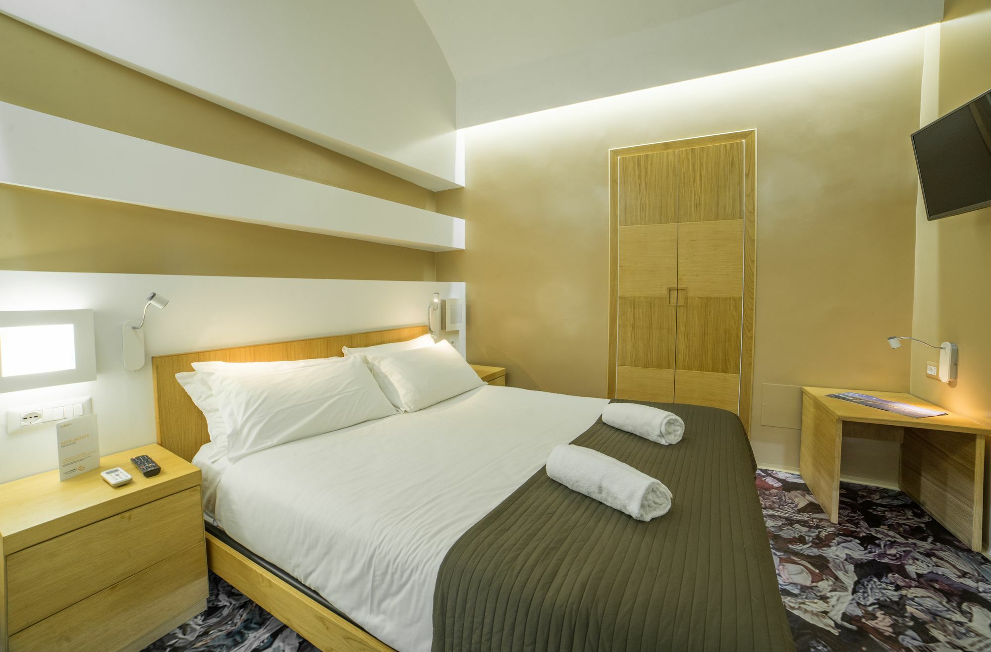 Chiaia 197 Deluxe Residence 나폴리 외부 사진
